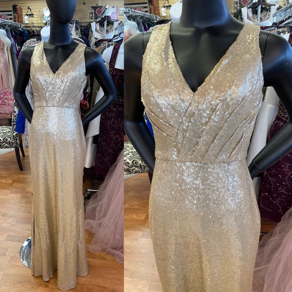 Long gold sequin dress brand new with built in cups size 4 never worn - Picture 1 of 6
